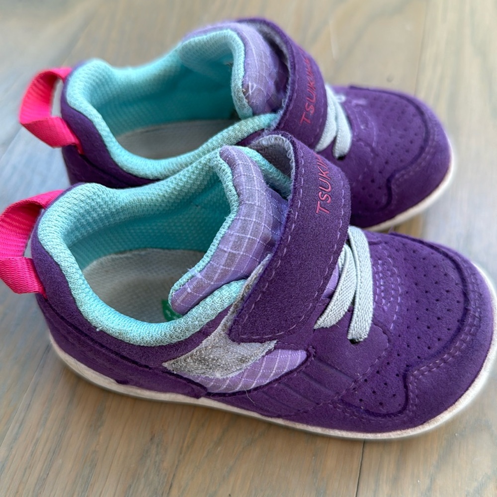 Tsukihoshi sneakers size 8